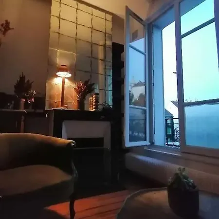 Lägenhet Avec Vue Exceptionnelle A Montmartre.